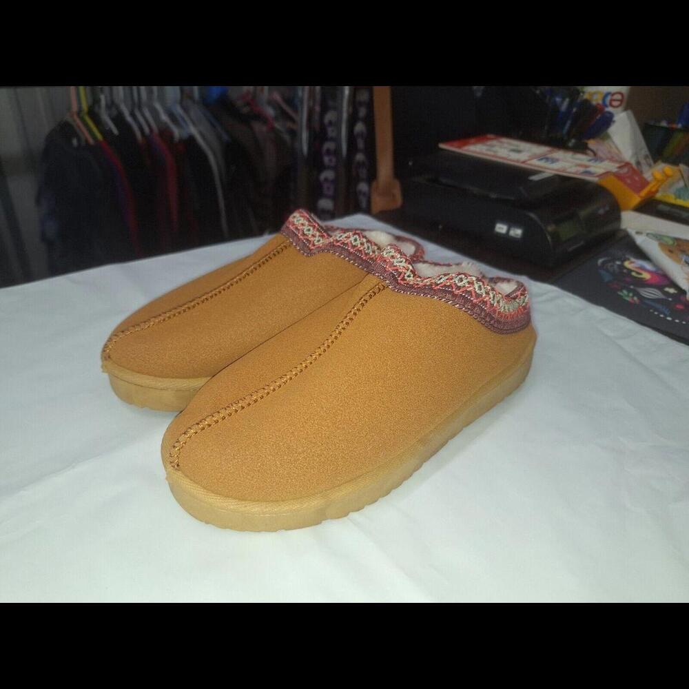 Soft Fur Bootie Slip on Slipper Shoe Uggiez Style / Women Size 8.5 - Picture 6 of 11